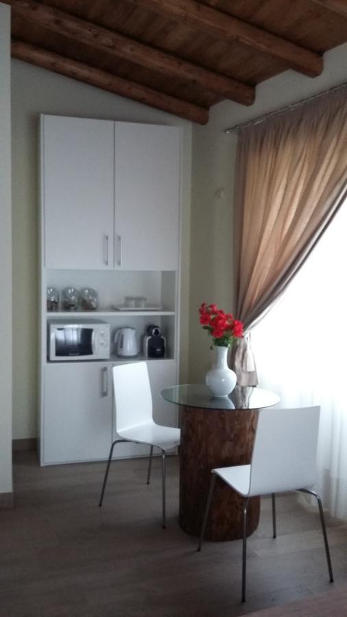 Cascina San Martino Bed and Breakfast Passirano Buitenkant foto