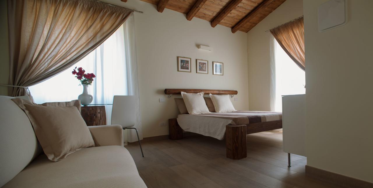 Cascina San Martino Bed and Breakfast Passirano Buitenkant foto
